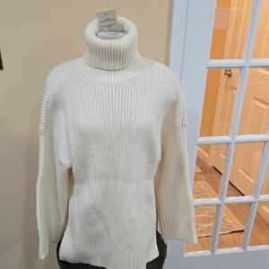 NWT!! H&M Cream Turtleneck Sweater
